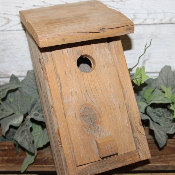 Adorable Rustic Vintage Primitive Farmhouse Reclaimed Wood Birdhouse - Picture 3 of 6
